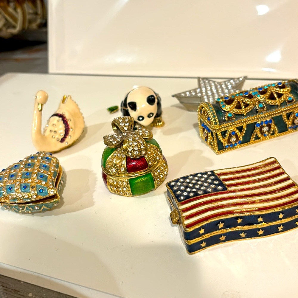 Cloisonné treasure boxes